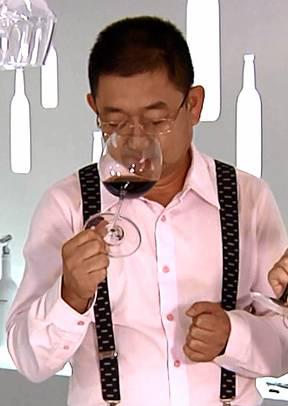 How to Drink Wine like a Professional